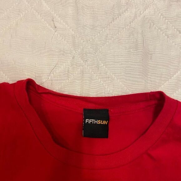 Merry Squatchmas Red T shirt Large‎ - Picture 3 of 4